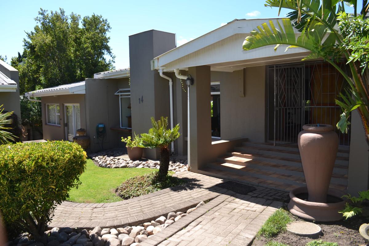 3 Bedroom house for sale in Bergsig