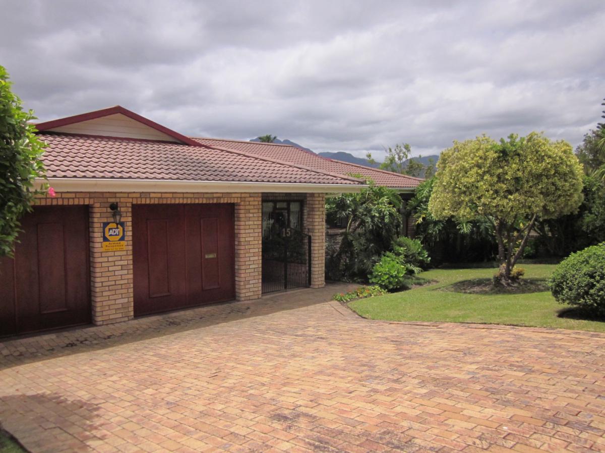3 Bedroom house for sale in Bergsig