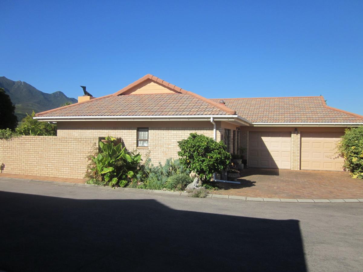 3 Bedroom house for sale in Heather Park