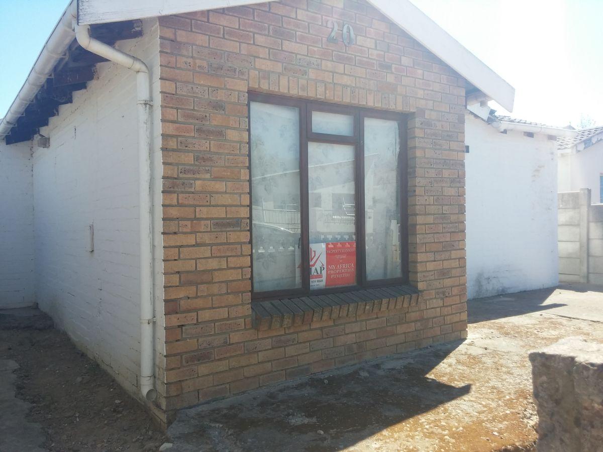 2 Bedroom house for sale in Paarl East