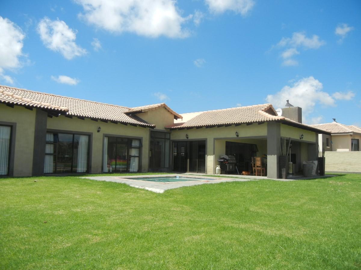 3 Bedroom house for sale in Bankenveld