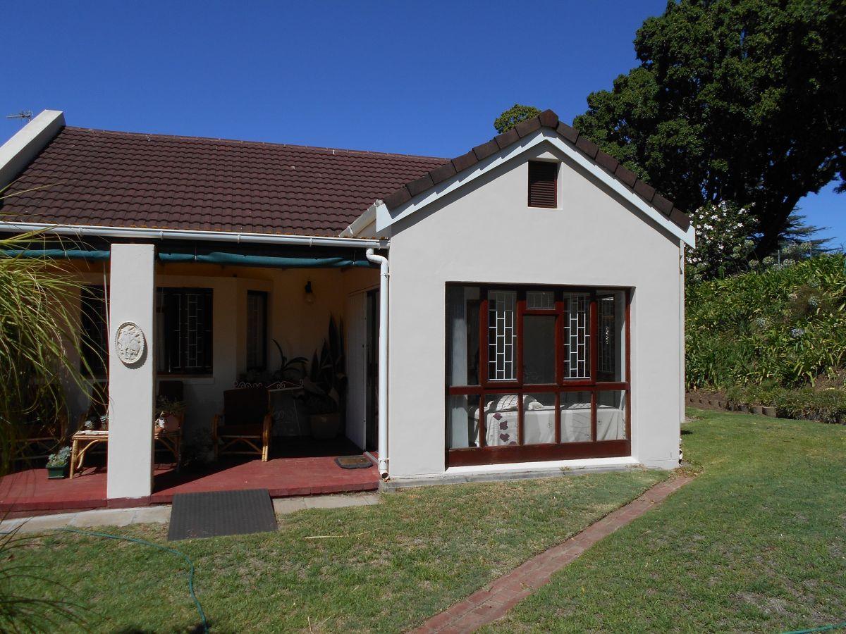 2 Bedroom house for sale in Paarl