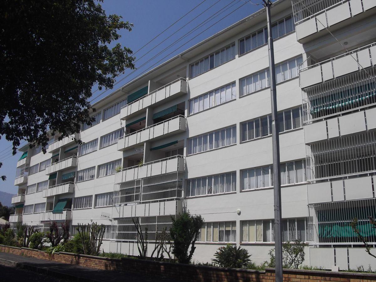 2 Bedroom flat for sale in Paarl Central