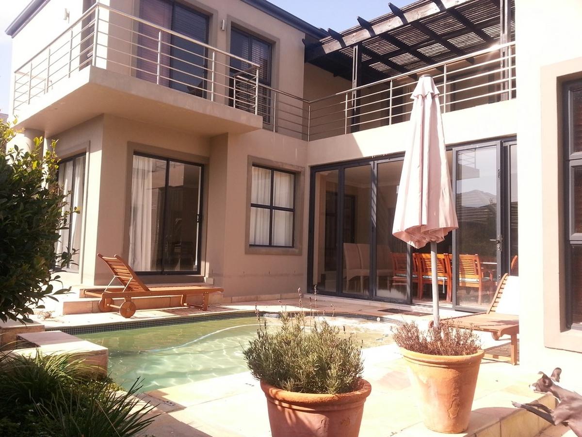 5 Bedroom house for sale in Big Bay