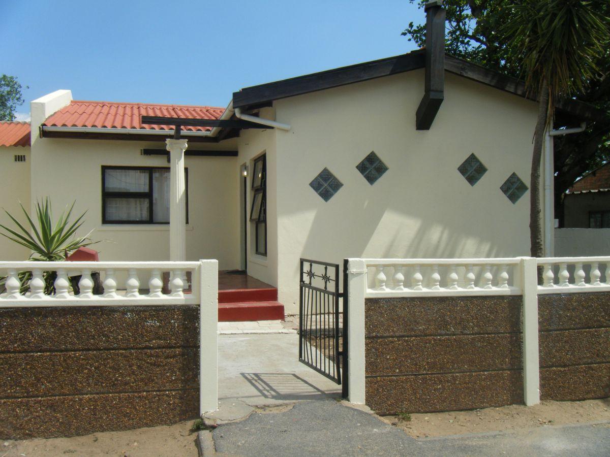 3 Bedroom house for sale in Paarl East