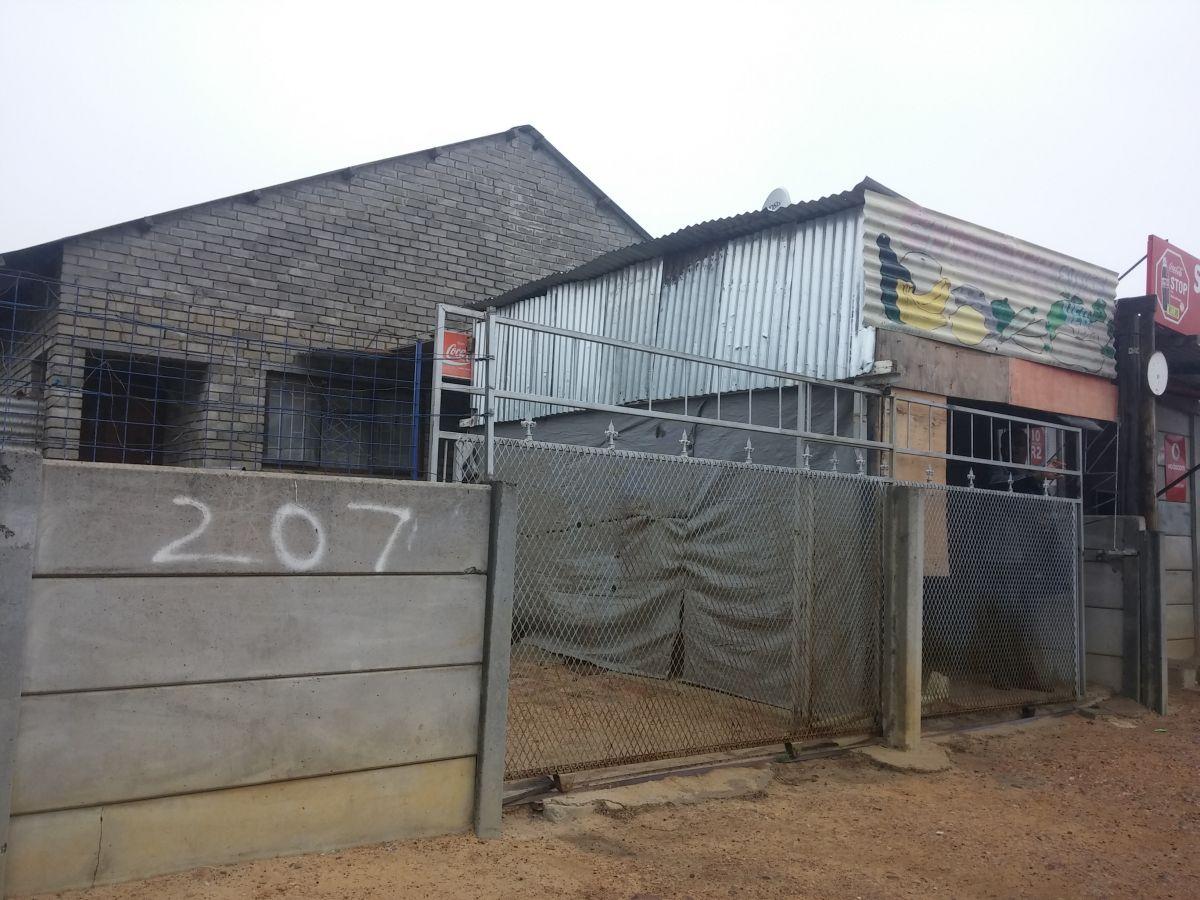 4 Bedroom house for sale in Groenheuwel