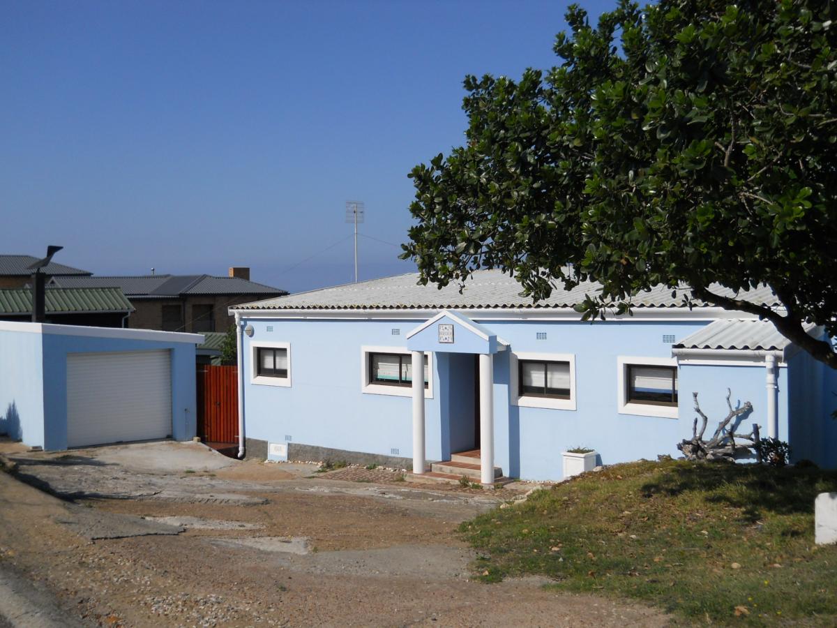 3 Bedroom house for sale in Witsand