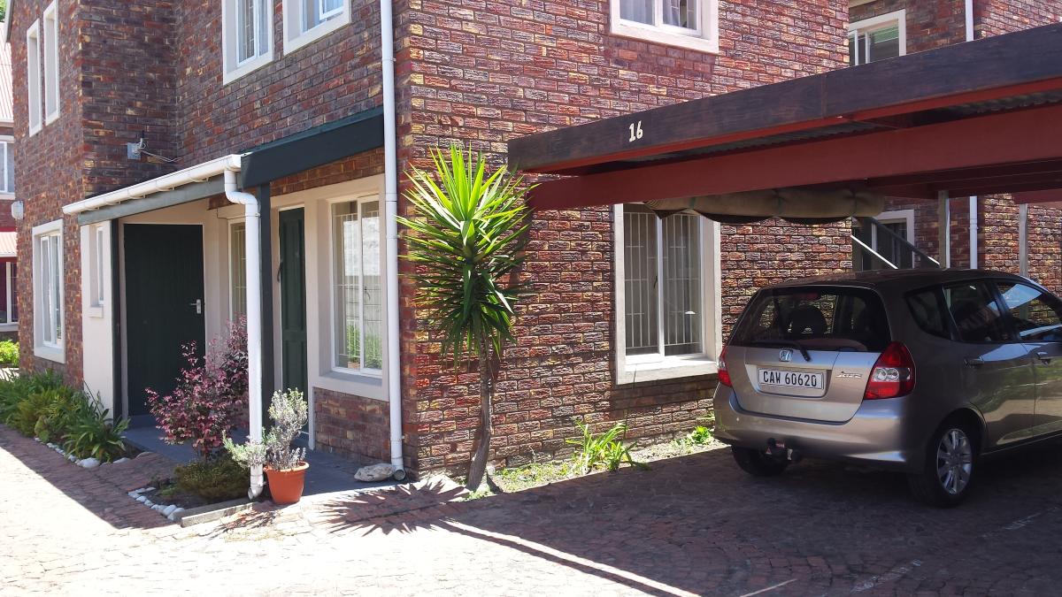 2 Bedroom apartment for sale in East