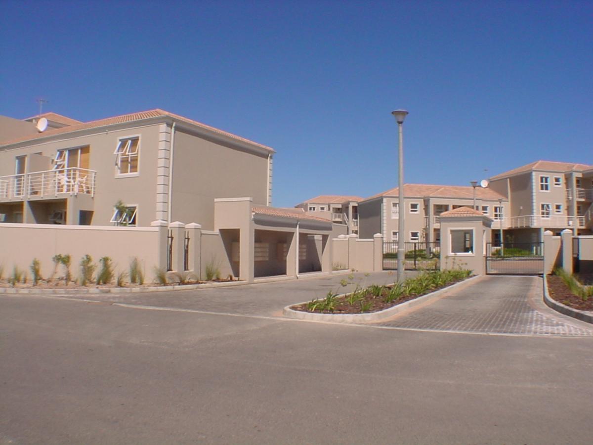 2 Bedroom apartment for sale in Melkbosstrand