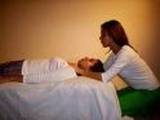 MAESTRA DE REIKI.  OFRECE TERAPIAS   Y  CURSOS