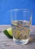 vendo tequila 100% agave azul y tambien barrilitos grabados con  lo que ustedes quieran