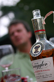 Rarissímo Whisk "old smuggler" (finest scotch whisk - established 1835) - engarrafado em 1976 (data do lacre) 