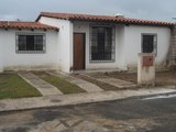 CASA A ESTRENAR EN URB. PRIVADA LOS SAUCES CON VIGILANCIA LAS 24 Hs