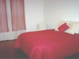 Vendo T2 - Semi Novo - c/Coz. Equipada