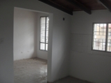 Casa-Quinta en Urb. Privada en Av. Aragua de Maracay 