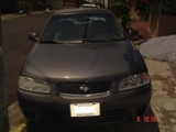 Vendo Nissan  Sentra  GXE  2001