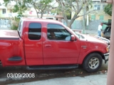 se vende camioneta ford, f-150. color rojo. asientos de piel. mas informacion: tel:809-590-7119, tel:1-809-983-6754