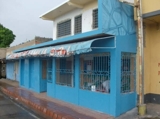 VENDO CASA DE DOS PISOS, CON LICORERIA FUNCIONANDO EN AVENIDA PRINCIPAL
