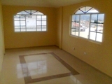 Casa por estrenar en Ambato