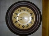 reloj de pared antiguo