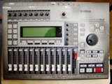 CONSOLA DIGITAL YAMAHA AW16G