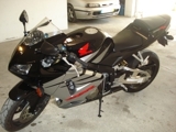 Vendo moto Honda CRB 600 RR como nova con capacete e casaco Ixon Tam. L - Motos - Aveiro - Açores
