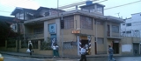Casa_lauro_guerrero_y_mercadillo_fachada_recortada_thumb