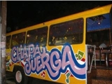 UNA NUEVA DIVERSION SOBRE RUEDAS... AQUI EN LIMA... EL BUS CHAPA JUERGA