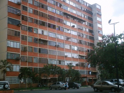 VENDO APTO. EN NAGUANAGUA CONJUNTO RESIDENCIAL LOS GUAYABITOS 