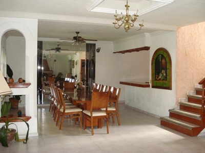 "  HERMOSA CASA PALMAS"