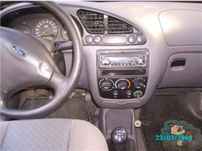 vedno mi ford fiesta año 2001