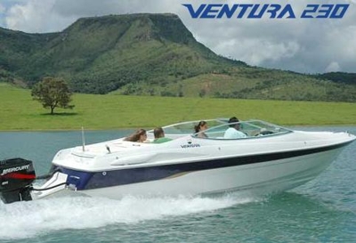 Lancha Ventura 230 de Fibra 21 pés 2006 Motor de popa Mercury 150 HP gasolina pouquíssimo usada.