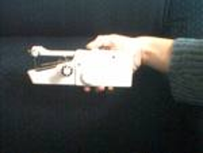     VENDO MAQUINAS DE COSER PORTATIL
