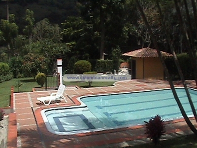 Espectacular finca de recreo (Medellin-Colombia) Cod.399