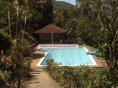 Finca de recreo en Barbosa (Medellin-Colombia) Cod.398 - Antioquia - Medellín