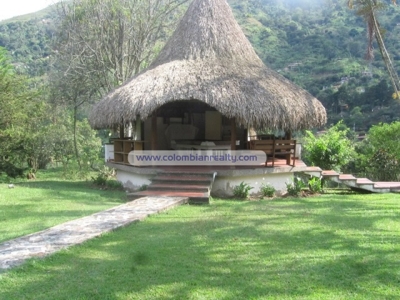 Finca en la mejor zona de descanso (Medellin-Colombia) Cod.281 - Antioquia - Medellín