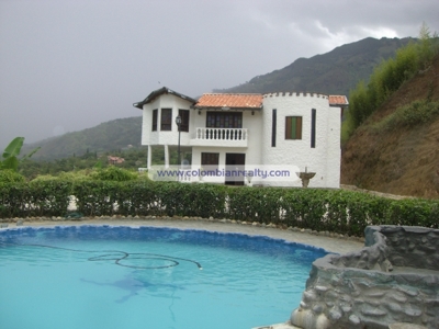 Finca con todas las comodidades (Medellin-Colombia) Cod.451 - Antioquia - Medellín
