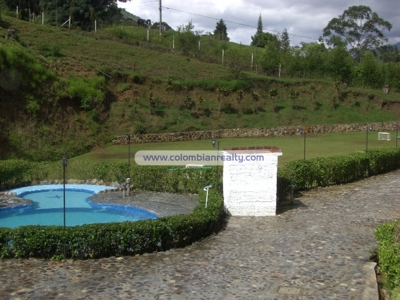 Finca con todas las comodidades (Medellin-Colombia) Cod.451 - Antioquia - Medellín