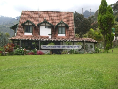 Hermosa casa campestre (Medellin-Colombia) Cod.450 - Antioquia - Medellín
