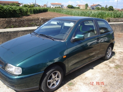 SEAT IBIZA  ; 5 LUGARES ; 3 PORTAS ; GASOLINA ; ANO 1999