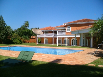 MANSION A LA VENTA EN LA CERCANIA DEL CENTRO DE ASUNCION DE PY. - Asunción - Asunción