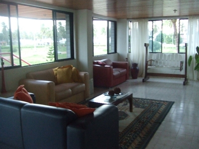 FLAT ALUGA-SE NA PRAIA DE INTERMARES EM JOAO PESSOA
