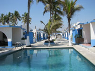 Frente al Mar Bungalows Azteca