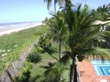 vendo está linda casa numa das melhores praia de ilhéus.