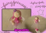 Almendrita Souvenirs- Adornos y artesania infantil -Porcelana Fria