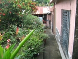 vendo casa precio negociable he invertido mucho en ella.