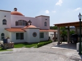VENTA DE CASA EN QUERETARO HERMOSA RESIDENCIA FRACC. PRIVADO