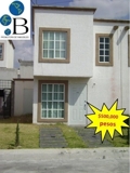 VENDO CASA DE 2 PISOS EN COLINAS DE PLATA - PACHUCA - $500,000 PESO