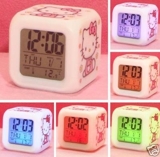 Relógio Despertador 7 cores Hello Kitty