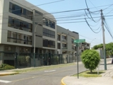 VENDO DEPARTAMENTO MAS AIRES EN ZONA RESIDENCIAL - SURCO 